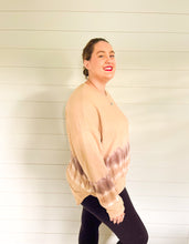 Load image into Gallery viewer, Caramel Spice Ombre Knit Pullover
