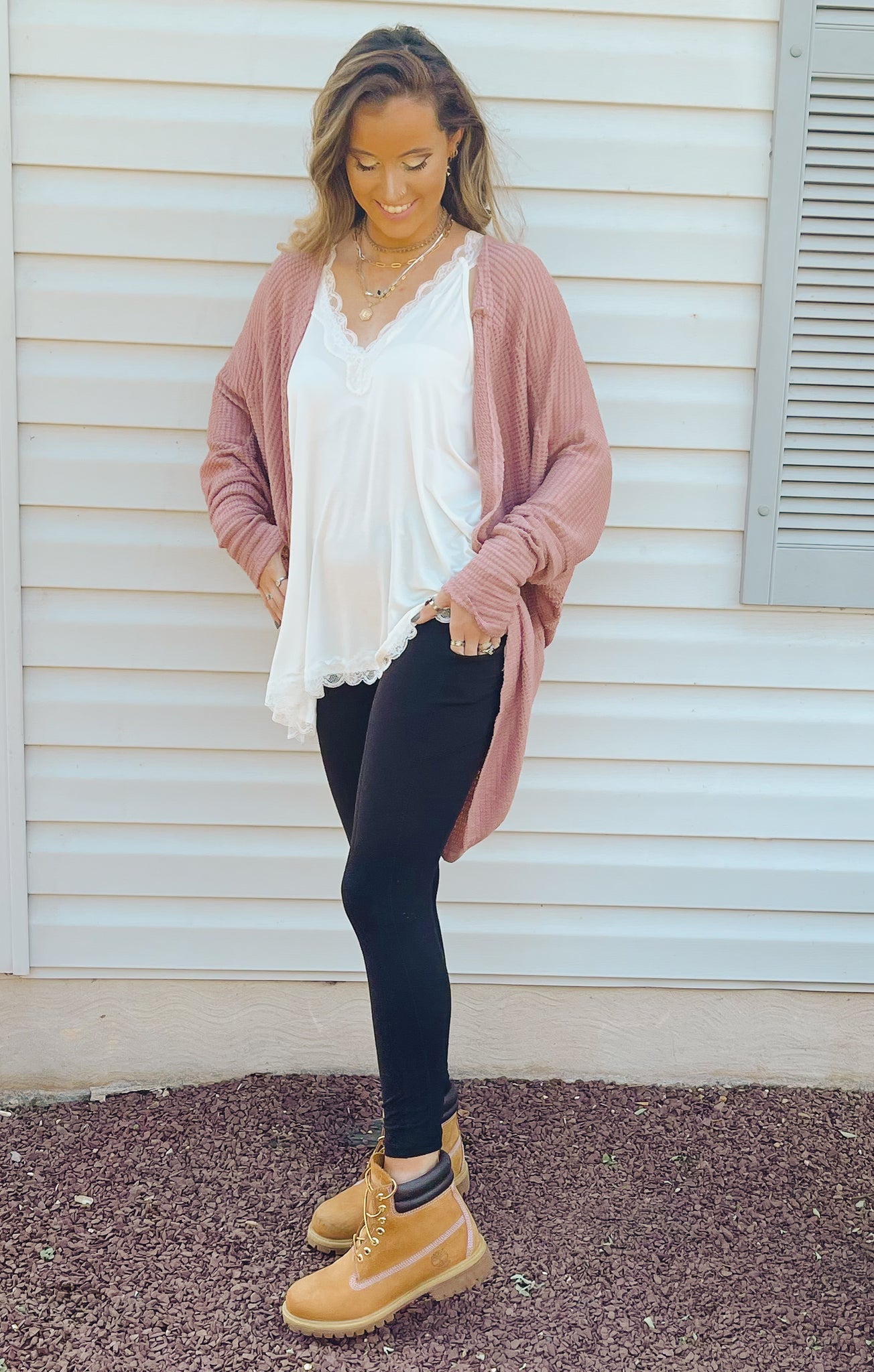 Buttery Soft Leggings With Pockets in Wine – Palm and Pearl Boutique